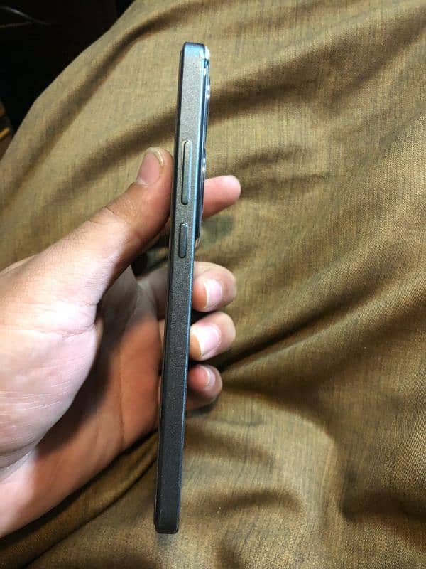 OPPO RENO 11 F 5G 10/10 Condition 2