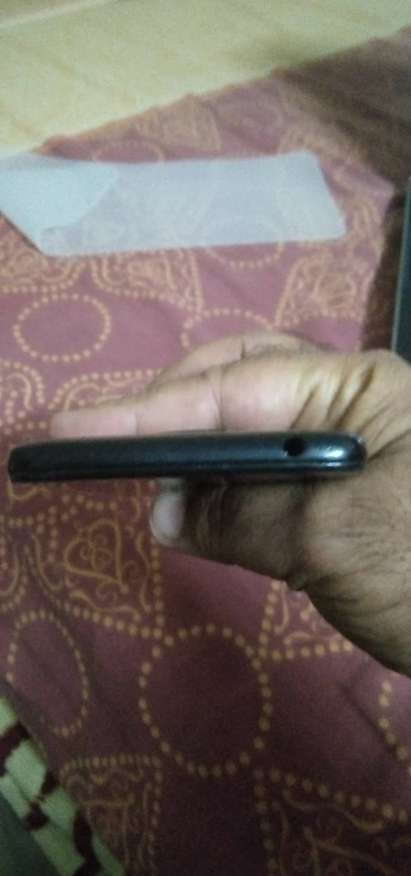 i m selling moto E4 Normal Condition 4