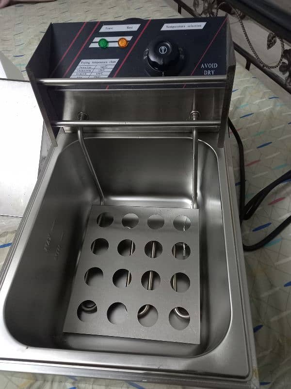 Electric Deep Fryer 1