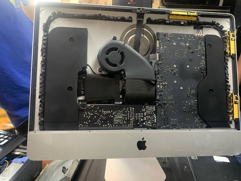 iMac motherboard 2