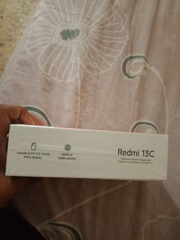 Redmi 13 C 4/128 only 3 months used Urgent sell 6