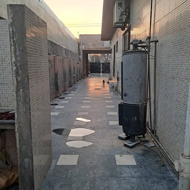 2 Kanal Banglow For Sale In Valencia Town Lahore 5