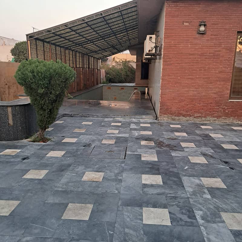 2 Kanal Banglow For Sale In Valencia Town Lahore 28