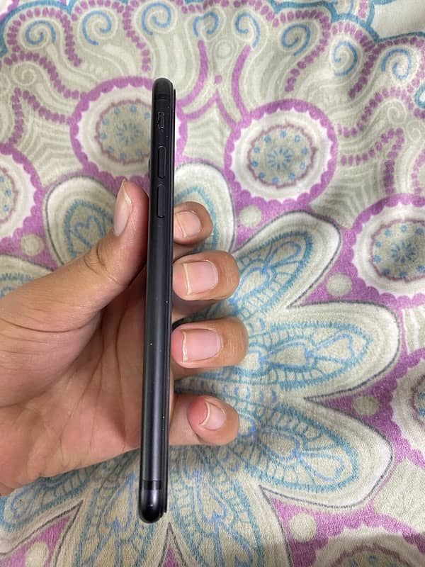 Iphone 7 (32GB PTA APPROVED ) 2