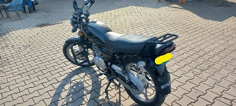 Suzuki gs150se 3