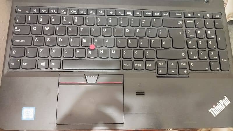 Lenovo ThinkPad E560 1