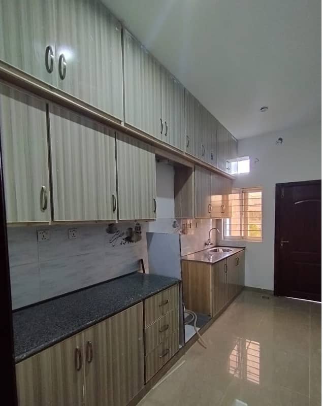 10 Marla Upper Portion For Rent 9