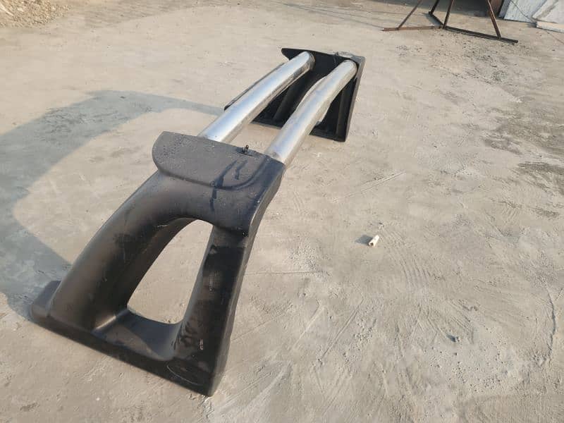 Hilux Roll Bar with 2 chairs 1