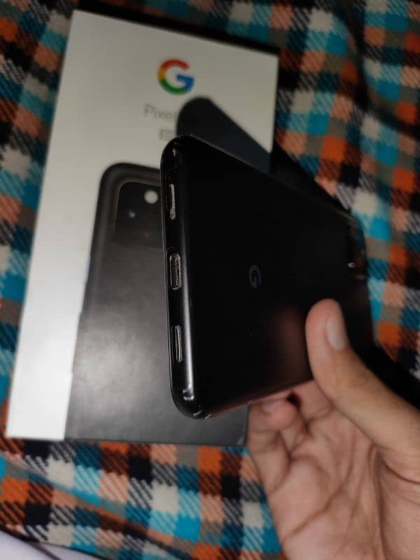 pixel 4a5g with box 6/128gb bilkul ok urgent sale 2