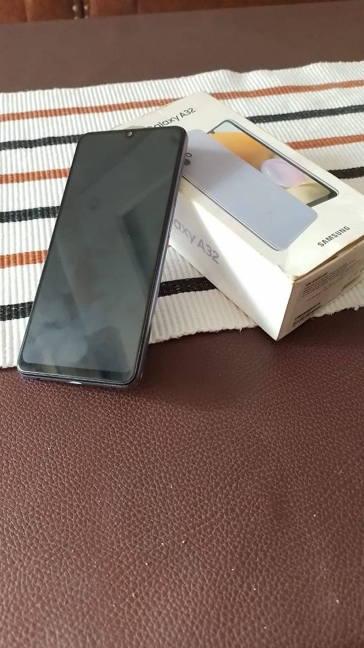 Samsung A32 6/128 Condition 8/10 5