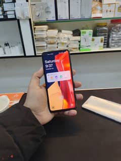 OnePlus 9 pro 8gb ram 256gb ROM