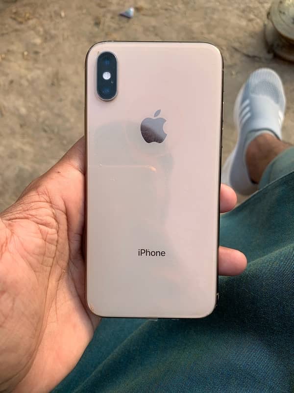 iphone xs non PTA 64gb gold 1