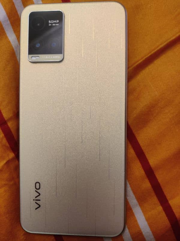 Vivo Y33t golden color with complete box 2