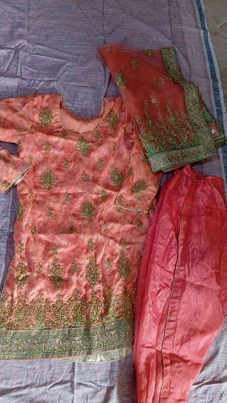 shalwar kameez size. Medium 1