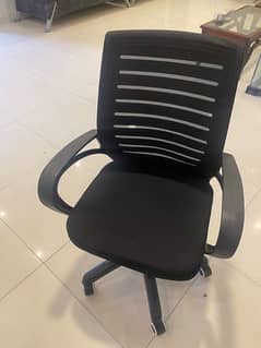 Slightly Used office/computer Revolving Chair