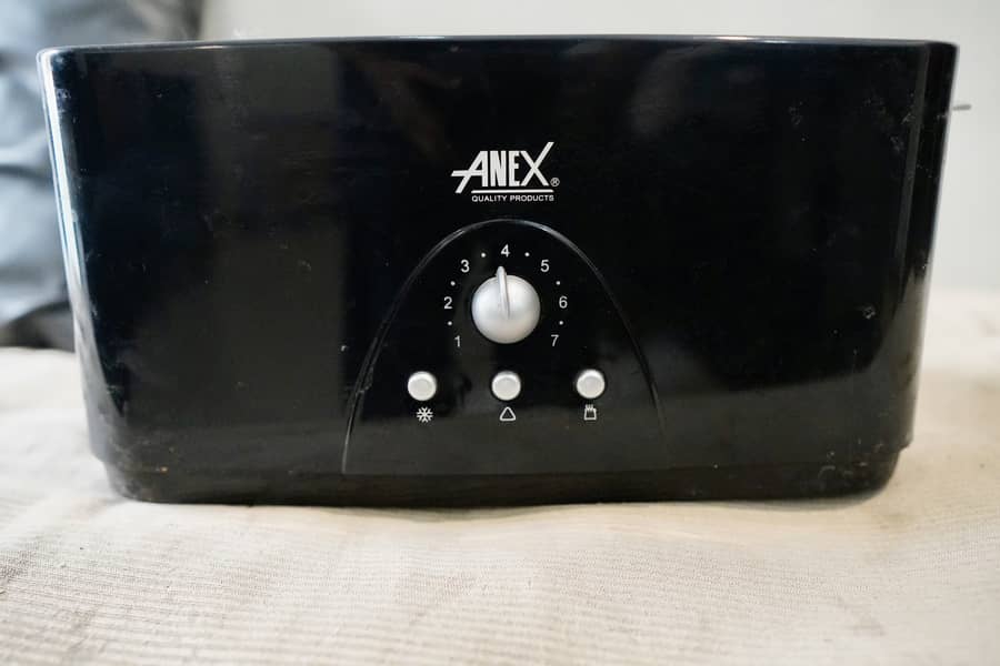 Anex Deluxe 4 Slice Toaster 3