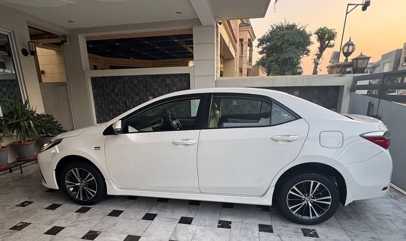 Toyota Corolla Altis 2019 Perfect Condition 2