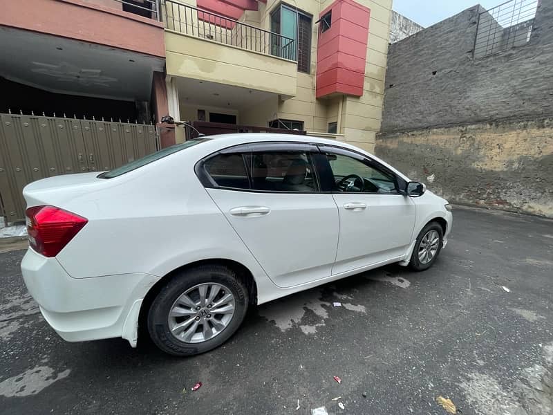 Honda City Aspire 2016 3