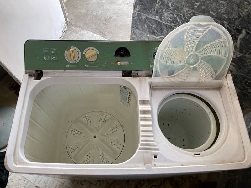 Dawlance washing machine and dryer 1