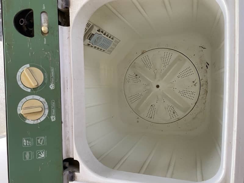 Dawlance washing machine and dryer 2