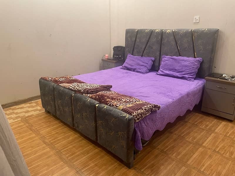 Bed set/king size bed/ double bed/poshish bed/furniture for sale. 6