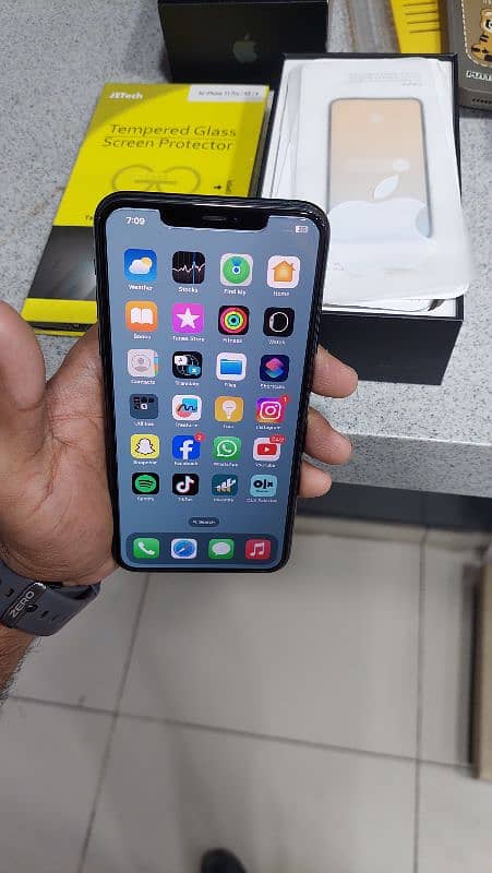 Iphone 11 pro max Non pta 4