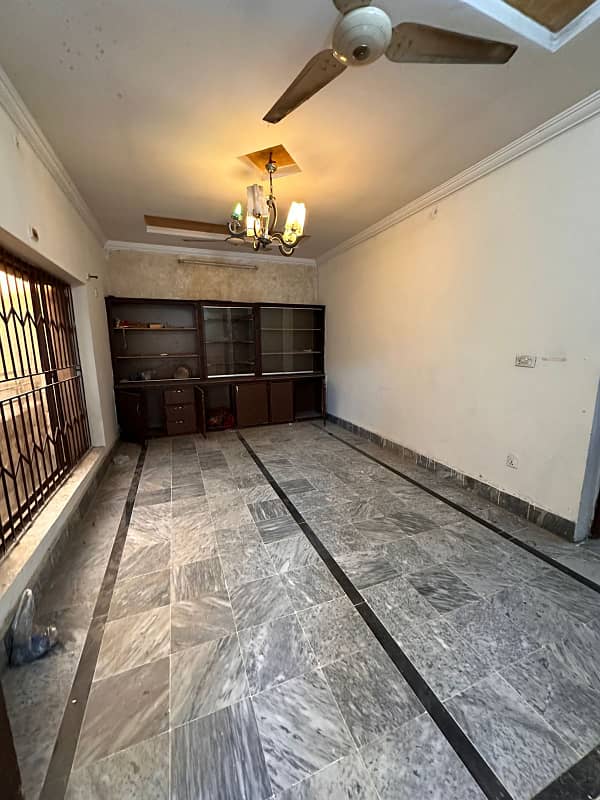 UPPER PROSHAN FOR RENT LOCATION CHAKLALA SCHEME 3 0