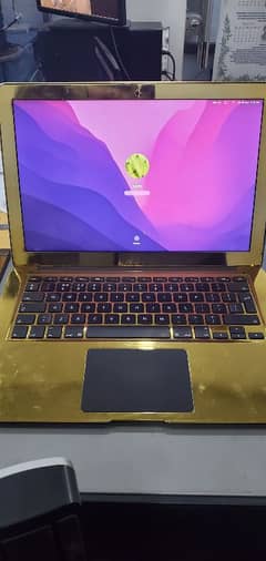 MacBook Air Gold 13 Inches 2015. Core i5