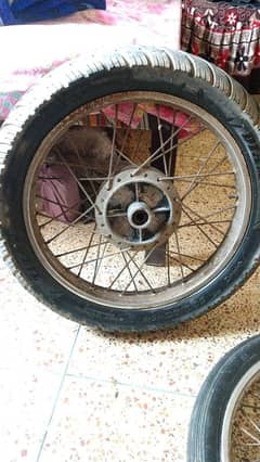 Suzuki GS150 original front and back tyre complete