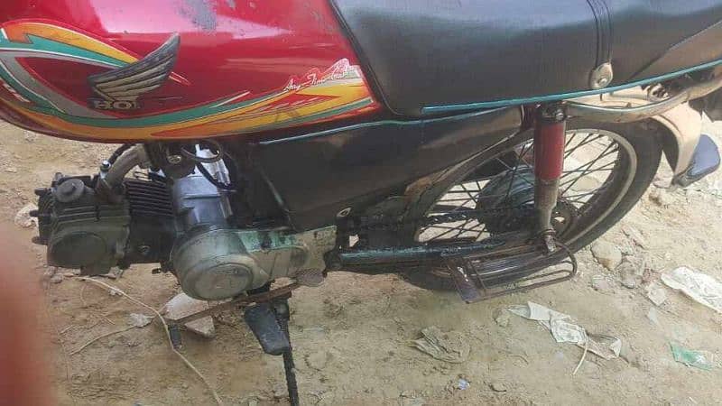 HONDYAS 70cc mint condition china ki hoti ha . parts honda k hty is ma 11