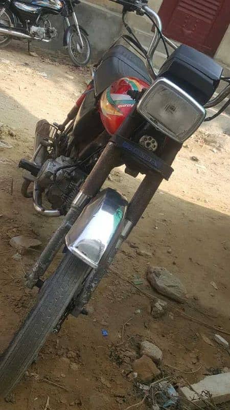 HONDYAS 70cc mint condition china ki hoti ha . parts honda k hty is ma 12