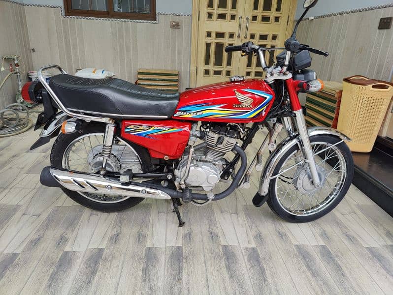 Honda CG 125 For Sale In Excellent Condition 4