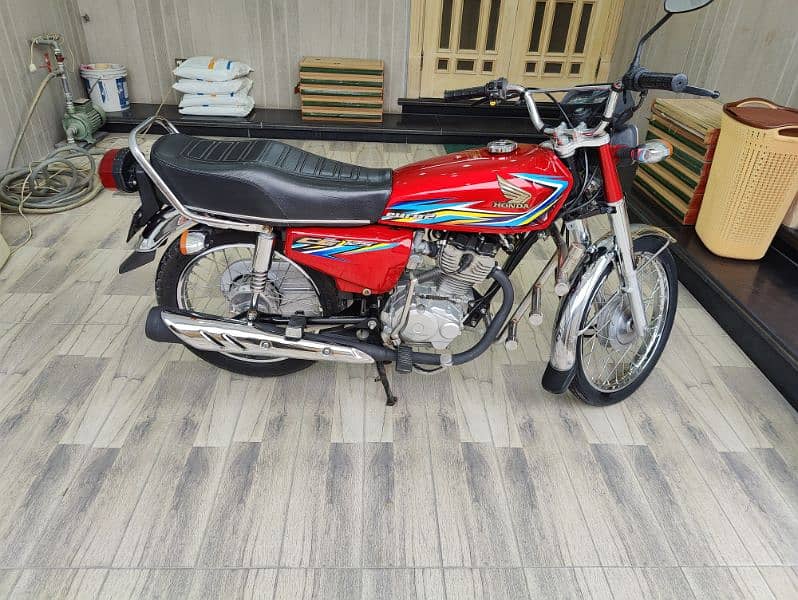 Honda CG 125 For Sale In Excellent Condition 10