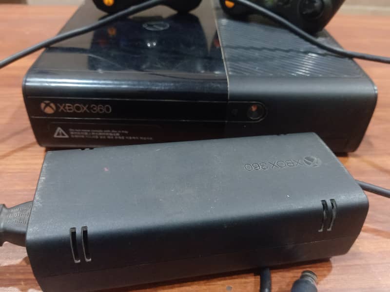 Xbox 360 e series 3