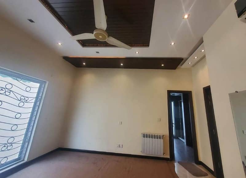 01 Kanal Luxury likely New Beautiful Upper Portion Available For Rent in DHA Phase 5 Lahore Cantt 1