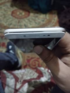 Vivo x7 4/128 good condition