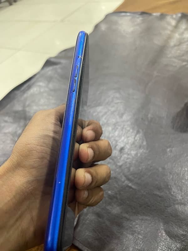 realme 5 with box 1