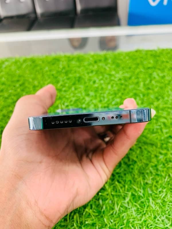 iPhone 12 PRO 512GB (Harappa Station) 3