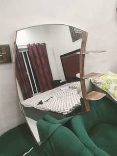 dressing mirror