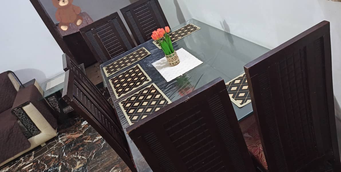 DINING TABLE SET WITH 6 CHAIR'S 0