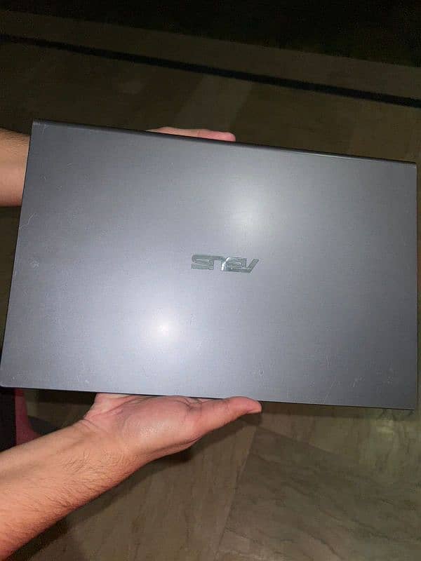 Asus Vivobook Ci5 10thGen 1