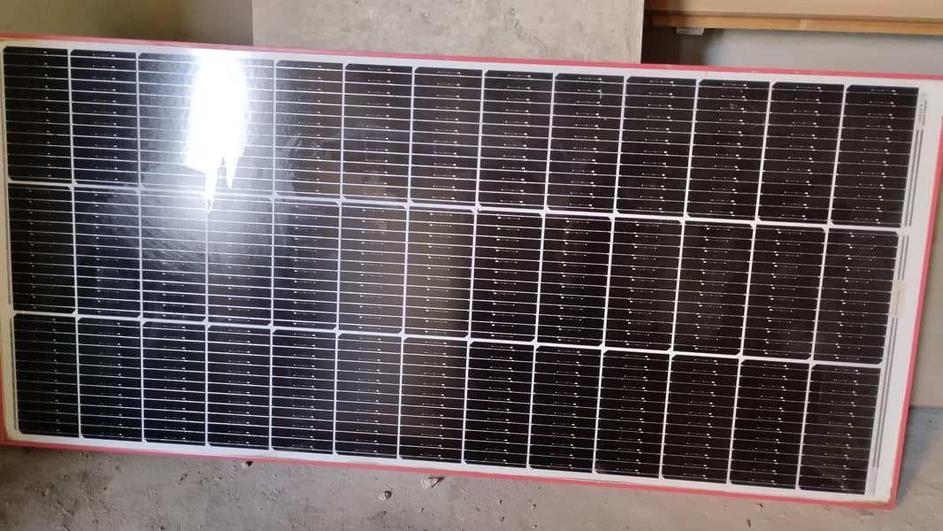 150 watt Solar panel for sale 0