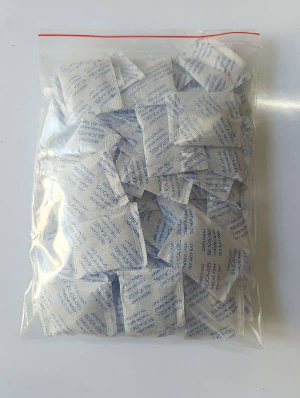 Silica gel beads 3