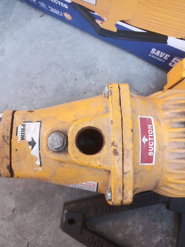 Golden worm pump for sale in a good condition and reasonable price 3