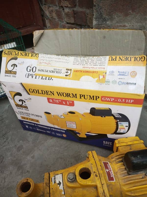 Golden worm pump for sale in a good condition and reasonable price 4