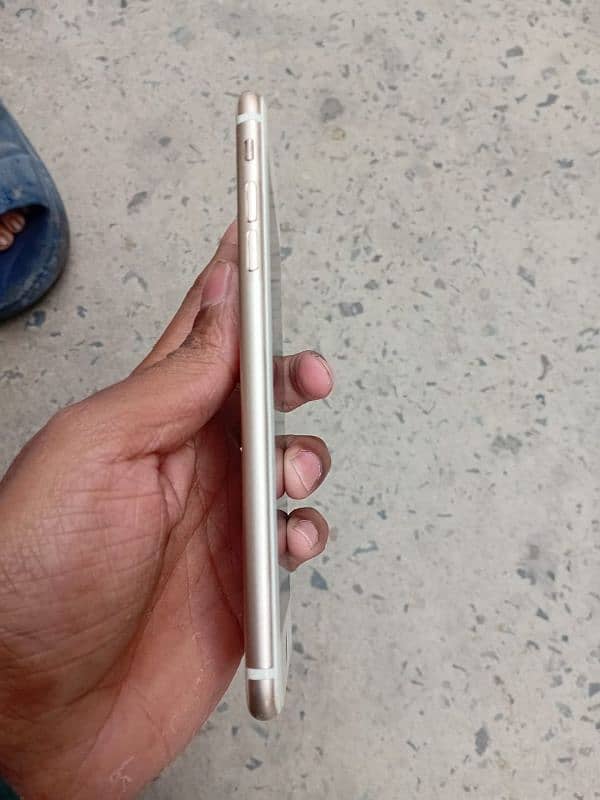 I phone 7plus only panal change baki good condition 3