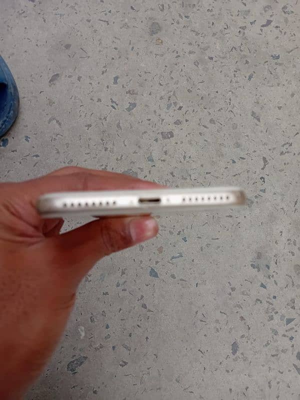 I phone 7plus only panal change baki good condition 4