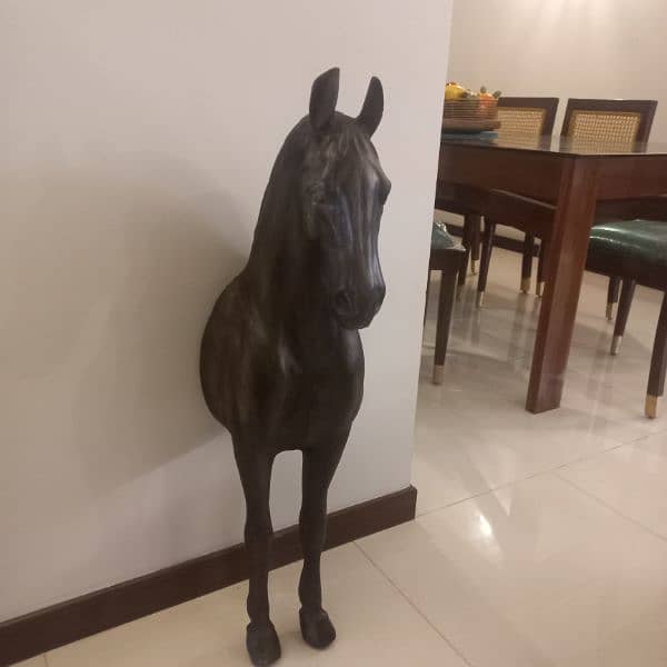 horse 3