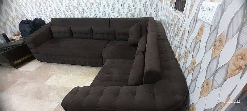 Bubble Corner 6 Seater Sofa With Table 2