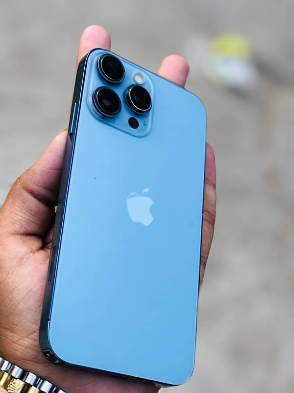 iPhone XR 3